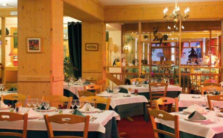 Hotel le Castillan, Alpe d'Huez, Dining Room